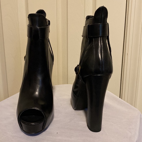 New - Picture 3 of 4